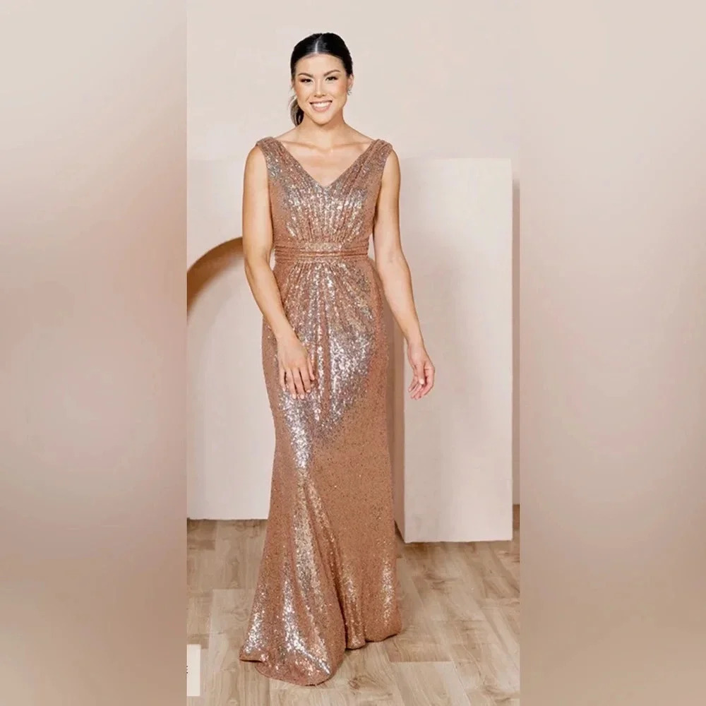 ! Revelry Bijou Sequin Dress rose gold size 2